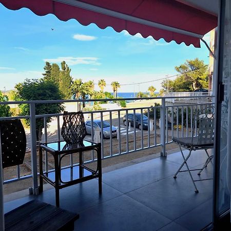 Apartment In Front Of Arrabassada Beach タラゴナ エクステリア 写真