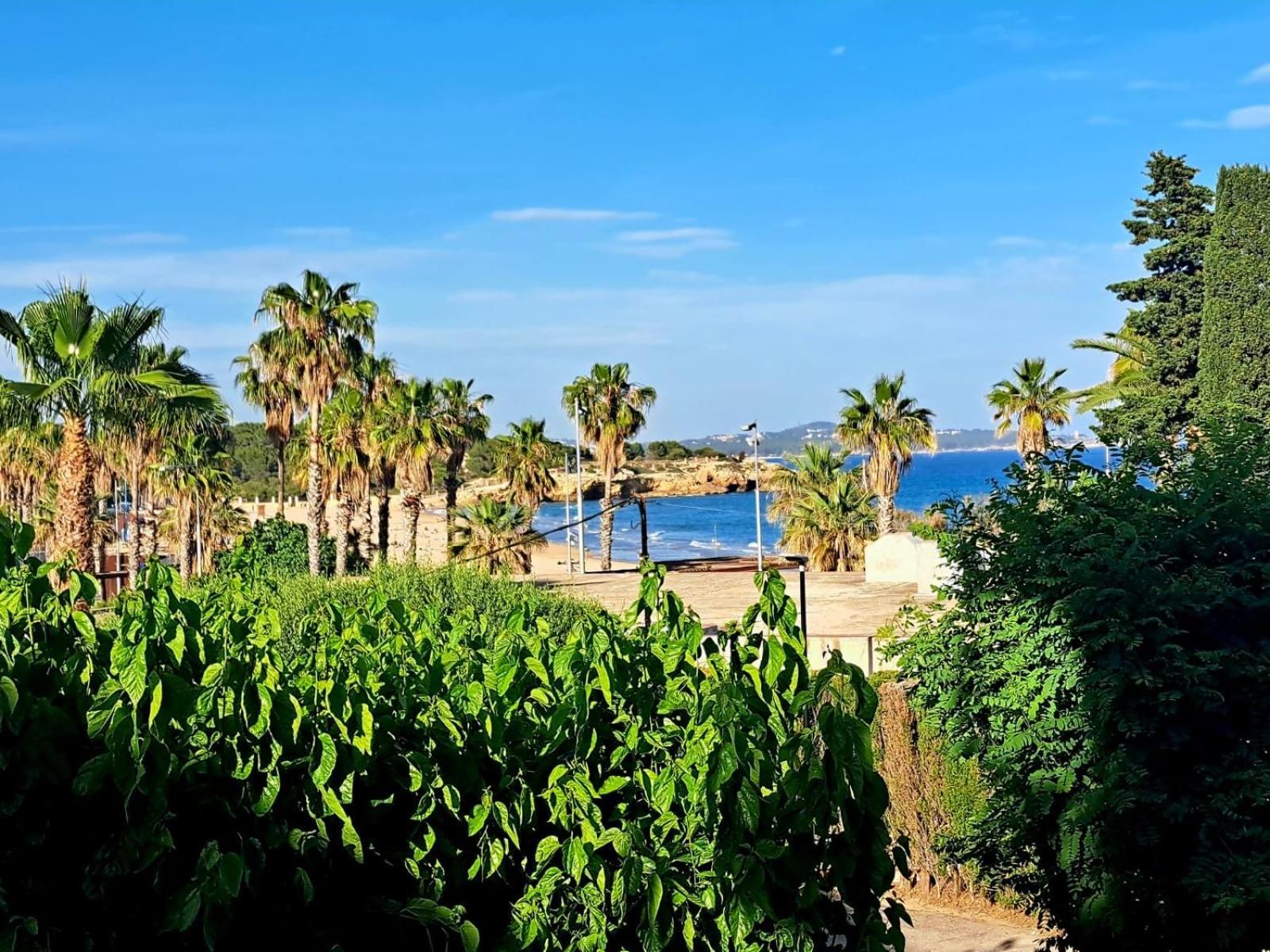Apartment In Front Of Arrabassada Beach タラゴナ エクステリア 写真